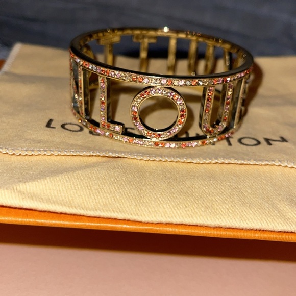Louis Vuitton brassiere Preloved bracelet bangle beautiful condition.. - Picture 3 of 7